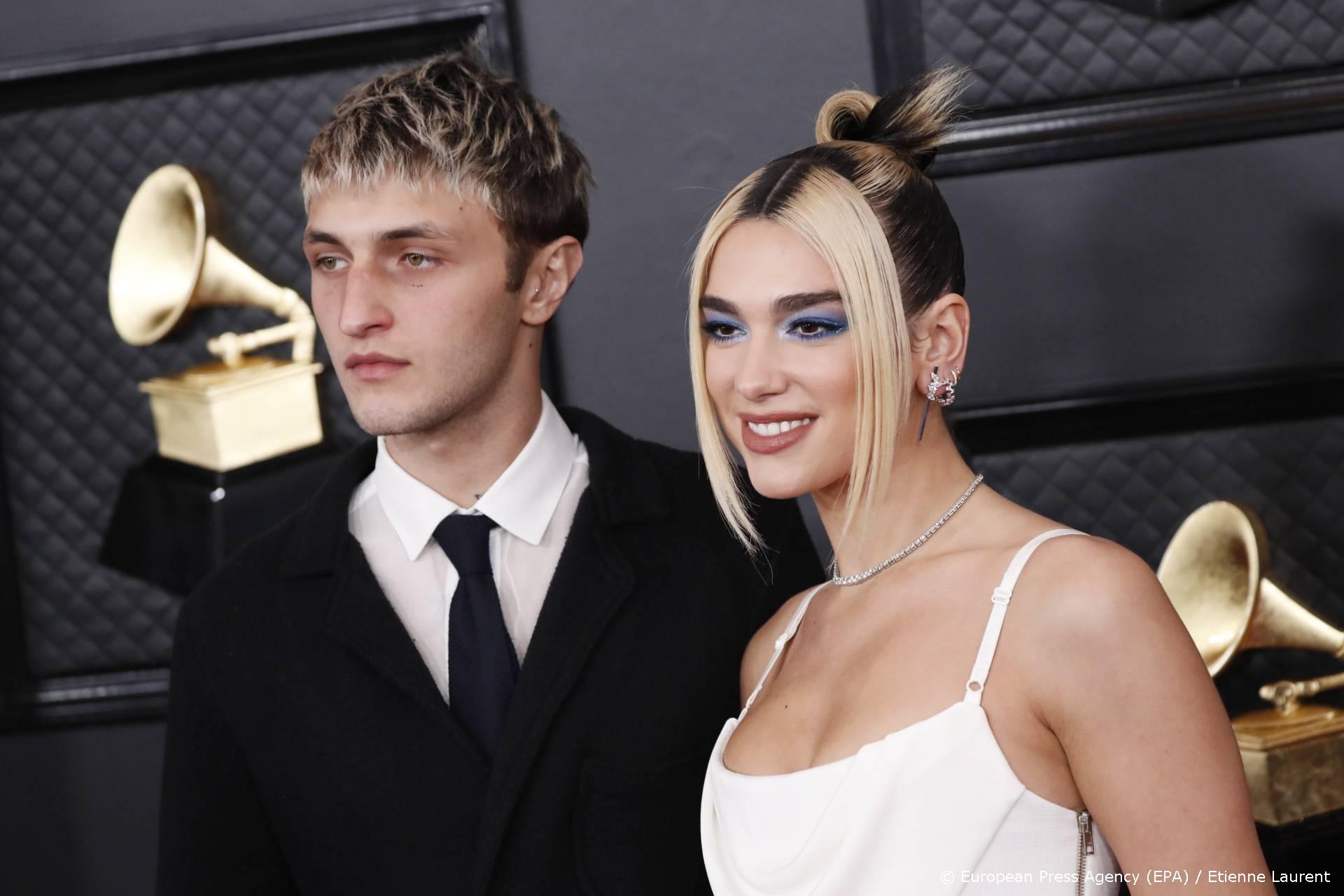Anwar Hadid nuanceert uitspraken over coronavaccin