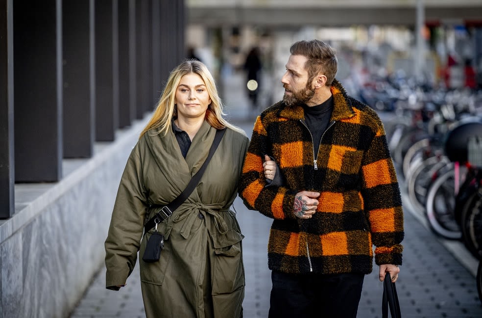 ZIEN: Roxeanne Hazes en haar partner delen prachtige huwelijksfoto's 