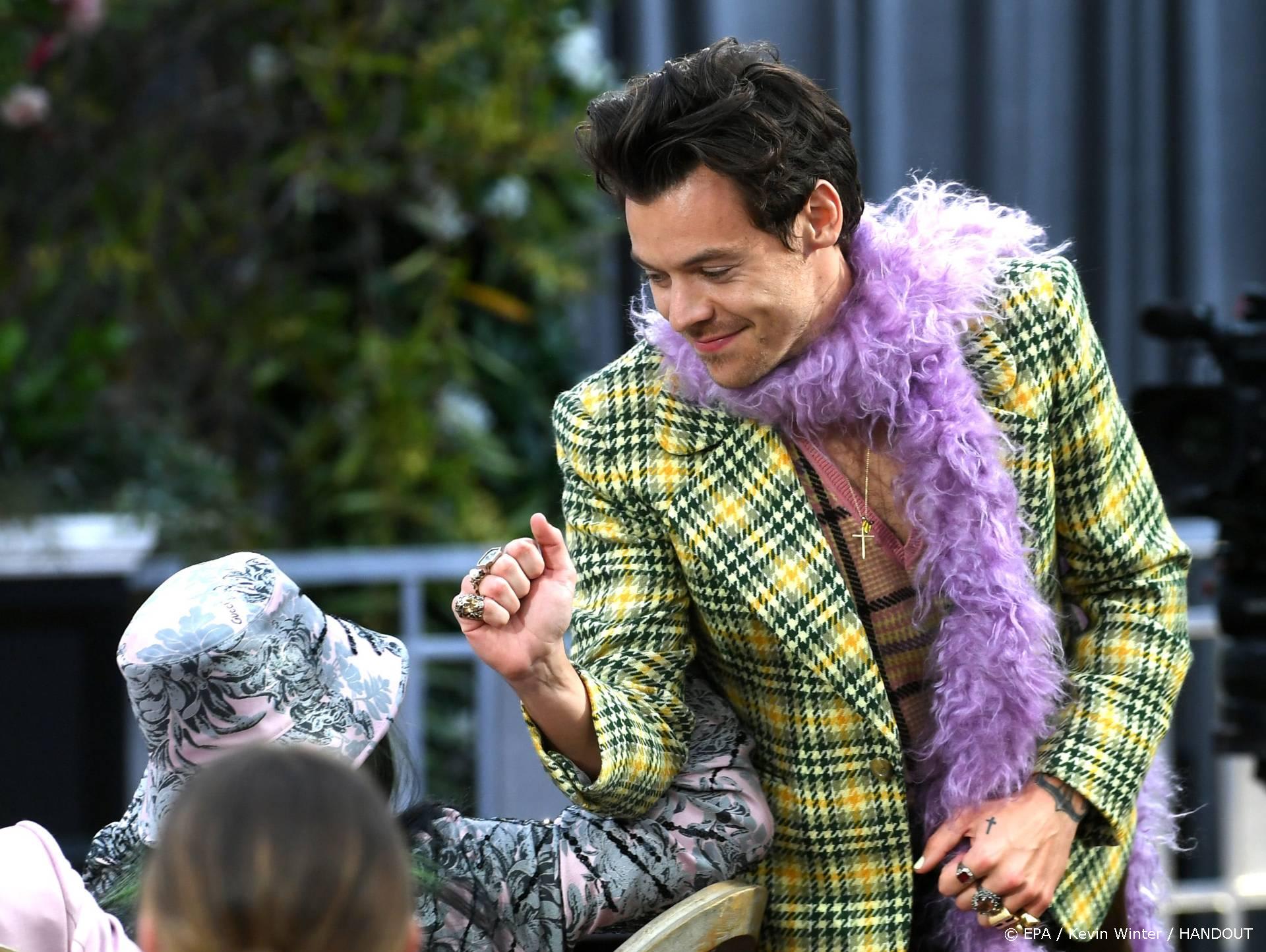 Al paar honderd Harry Styles-fans wachten voor Ziggo Dome