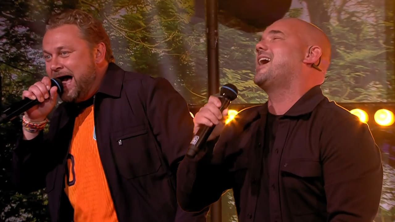 Wes & Wes zingen hartstochtelijk 'Ich bin wie du' tijdens opening De Oranjezomer