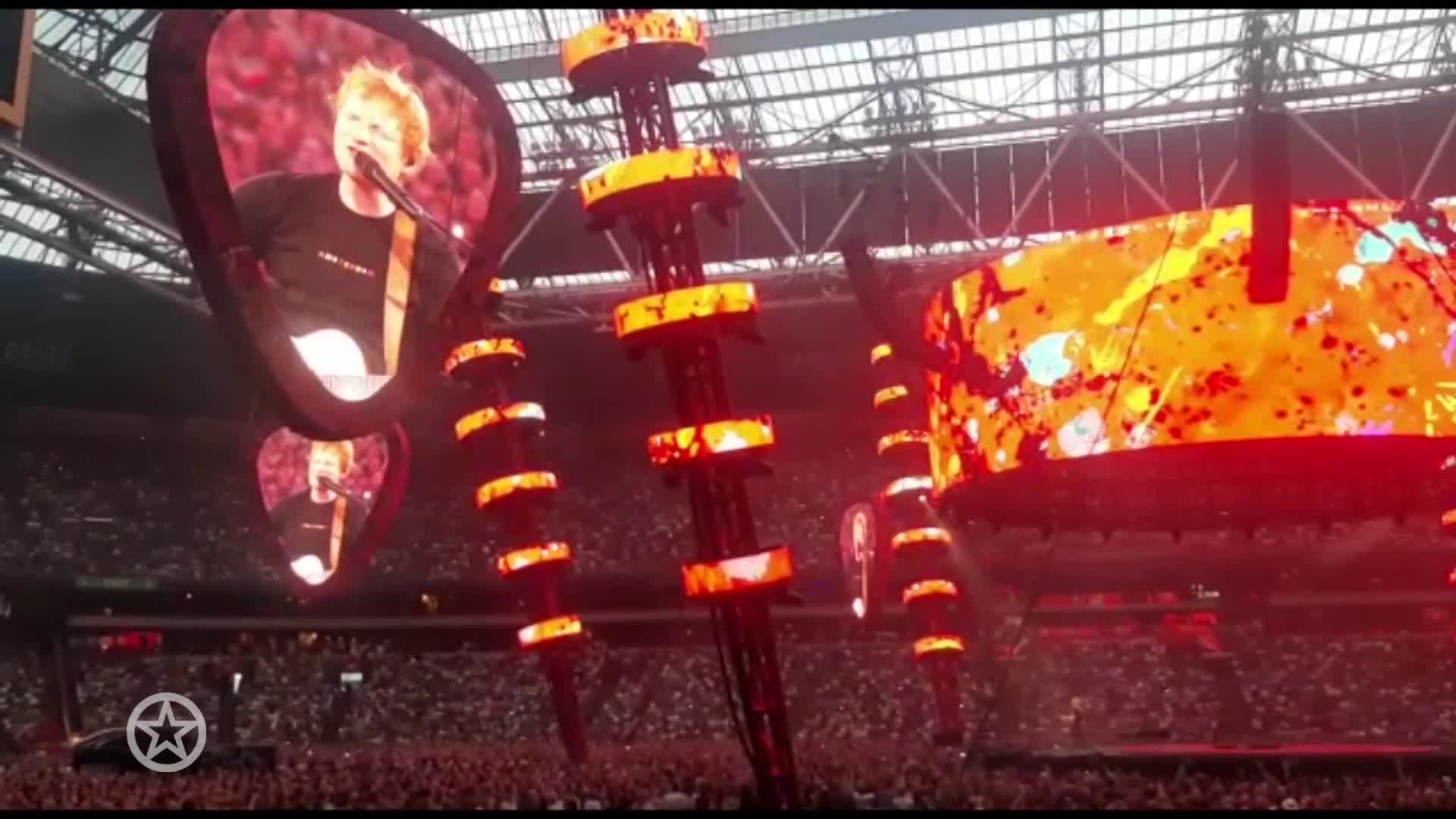 Ed Sheeran verrast fan