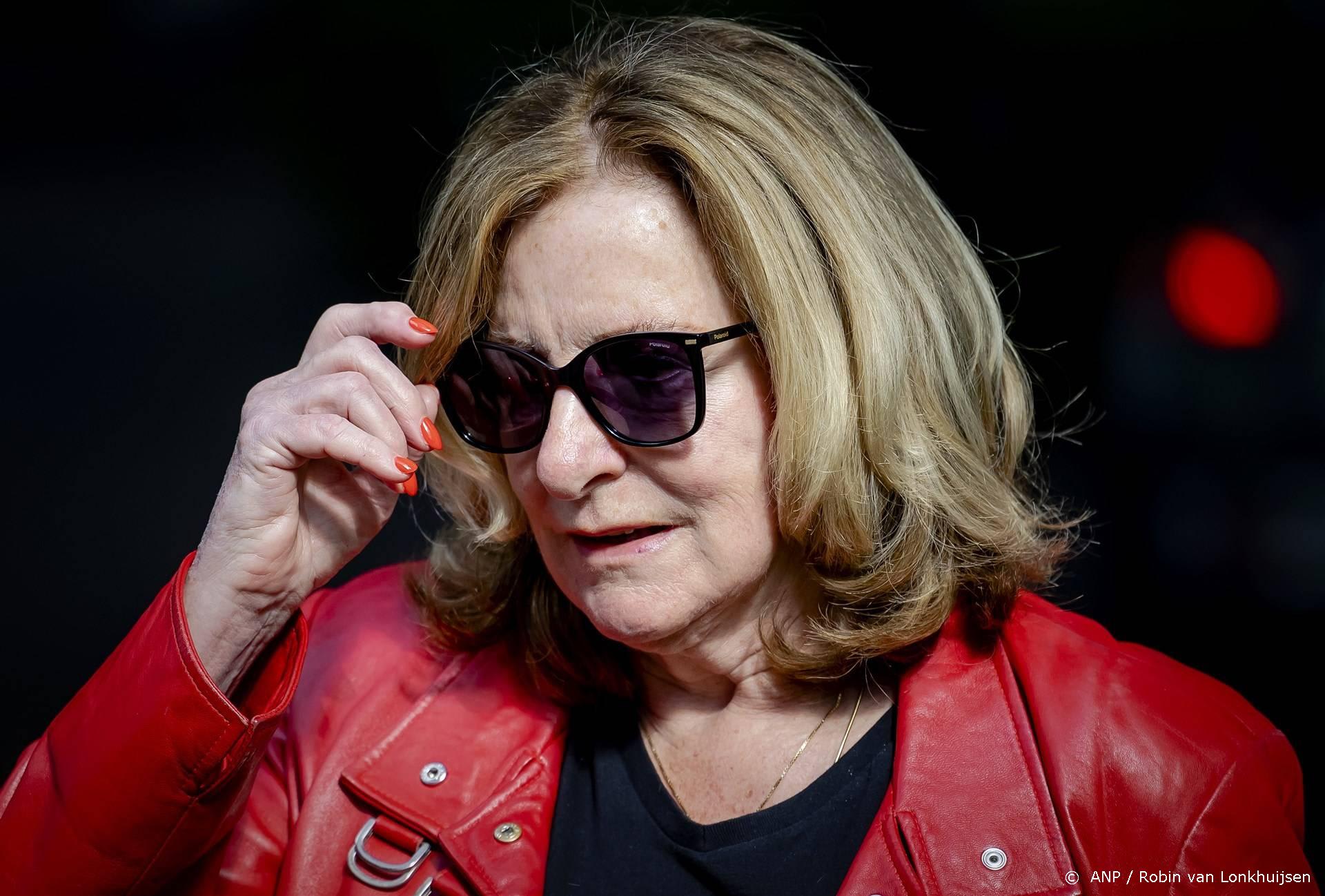 Catherine Keyl verliest zusje: 'Mijn verdriet moffel ik weg' | Shownieuws