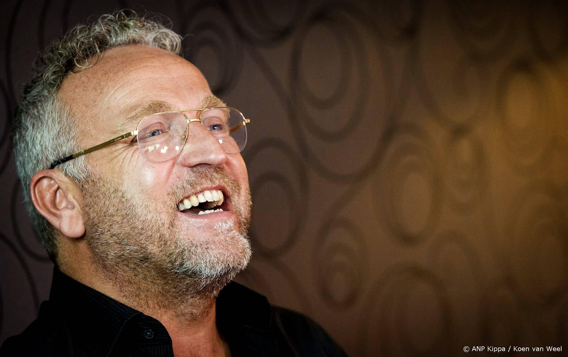 Gordon wil familie Houston wakkerschudden: 'Verzorg op z’n minst dat graf!'