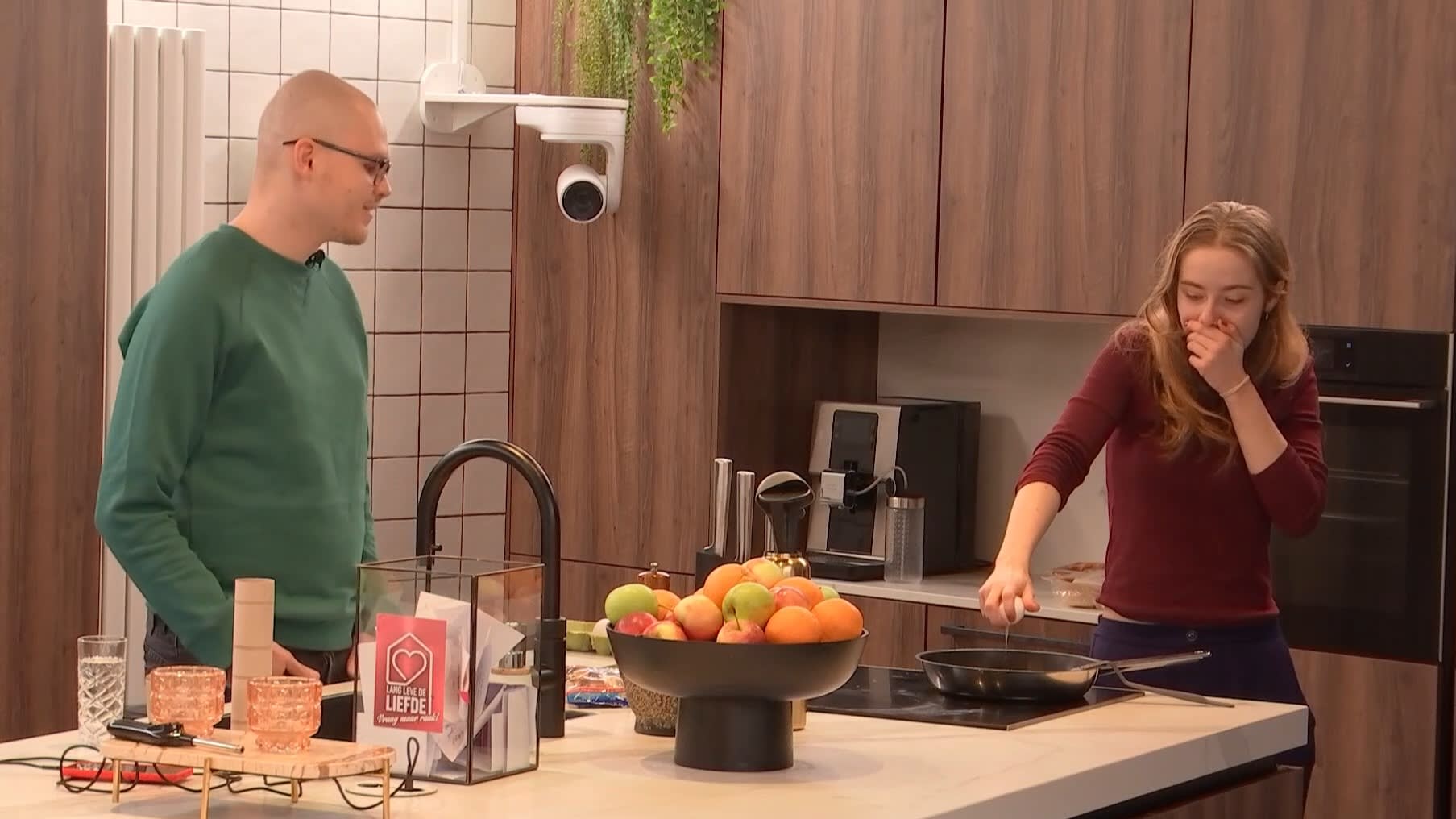 LLDL-kijkers geloven hun ogen niet: 'Ze kan geen ei bakken?!'