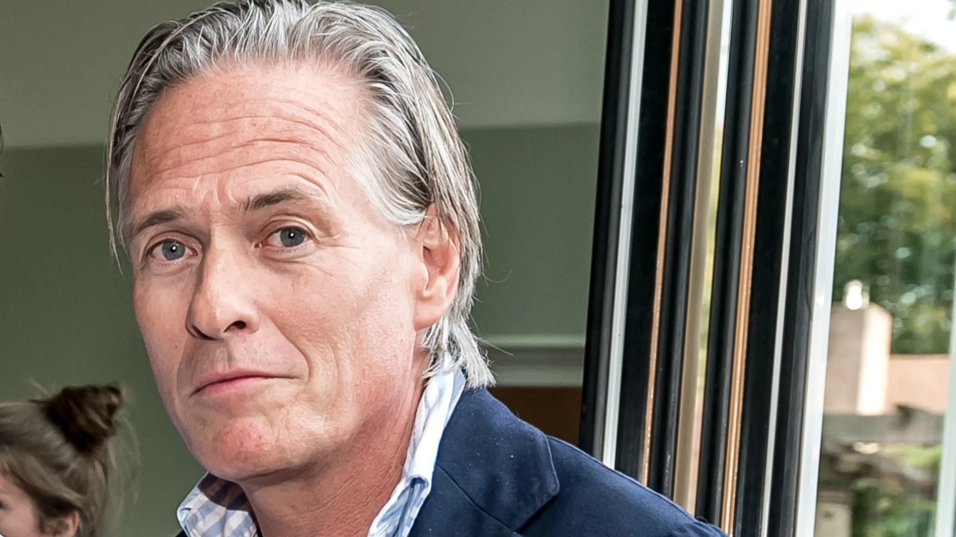 Mogelijk dit jaar recordbedrag aan fraude via nepadvertenties met BN’ers 