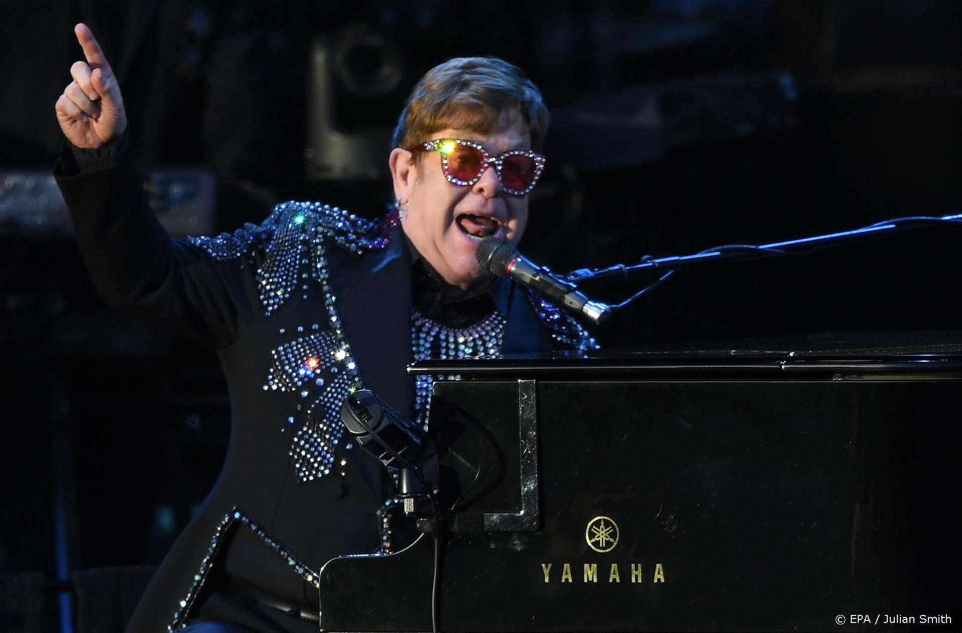 Elton John belt Ed Sheeran elke dag sinds coronabesmetting