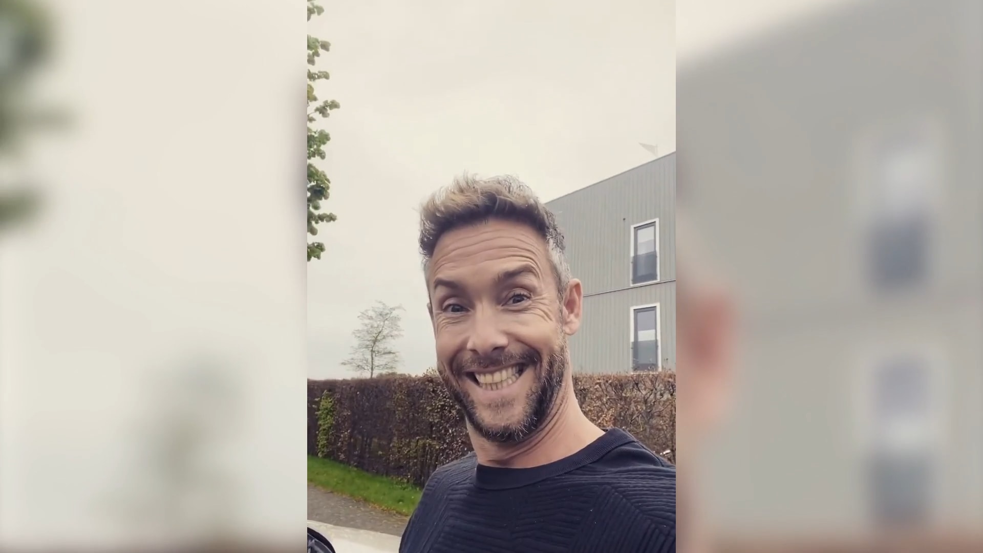 Charly Luske verrast zoon Billy met auto