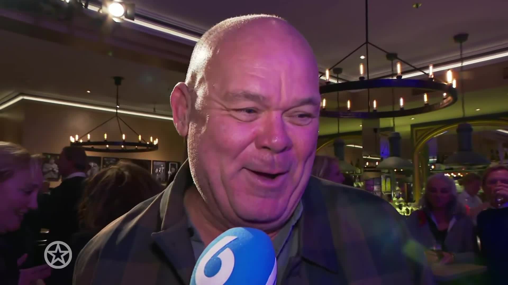 Paul de Leeuw over kritiek Hotel Hollandia