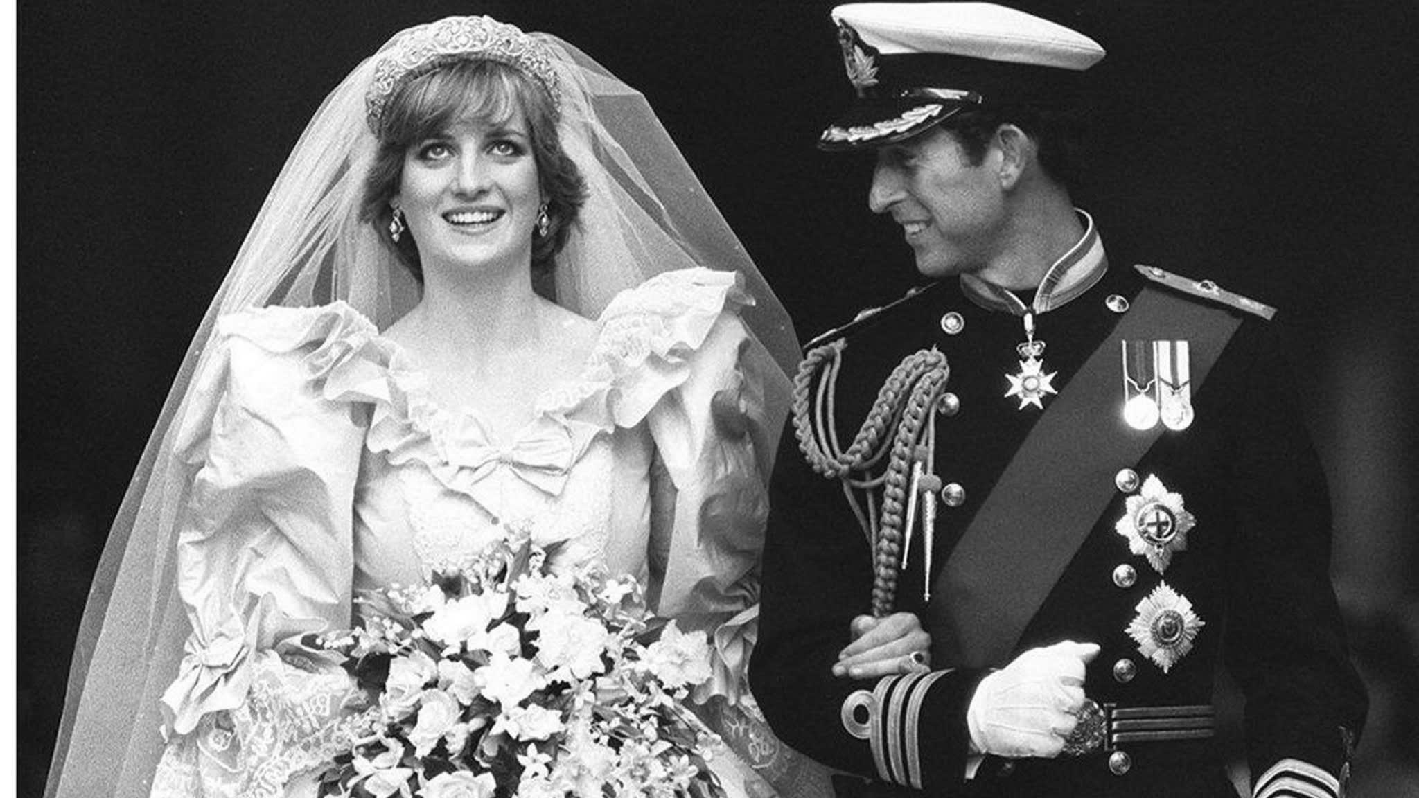 Stuk bruidstaart Charles en Diana wordt geveild