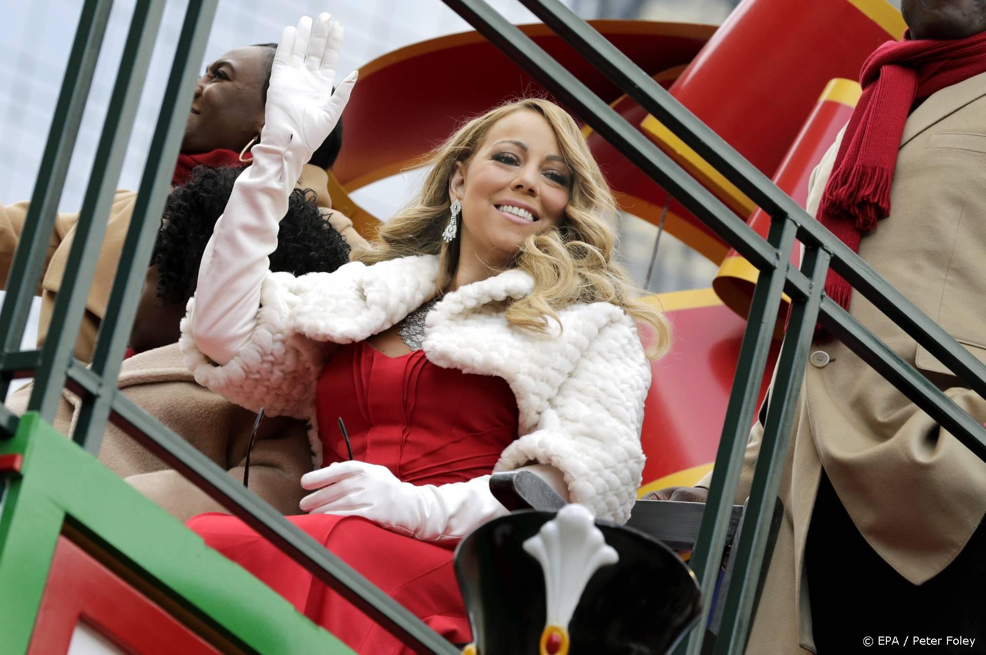 Weer een record voor Mariah Carey's kersthit 