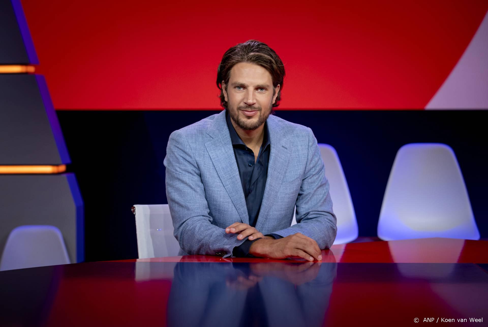 ZIEN: Renze Klamer zet StukTV voor schut op live televisie