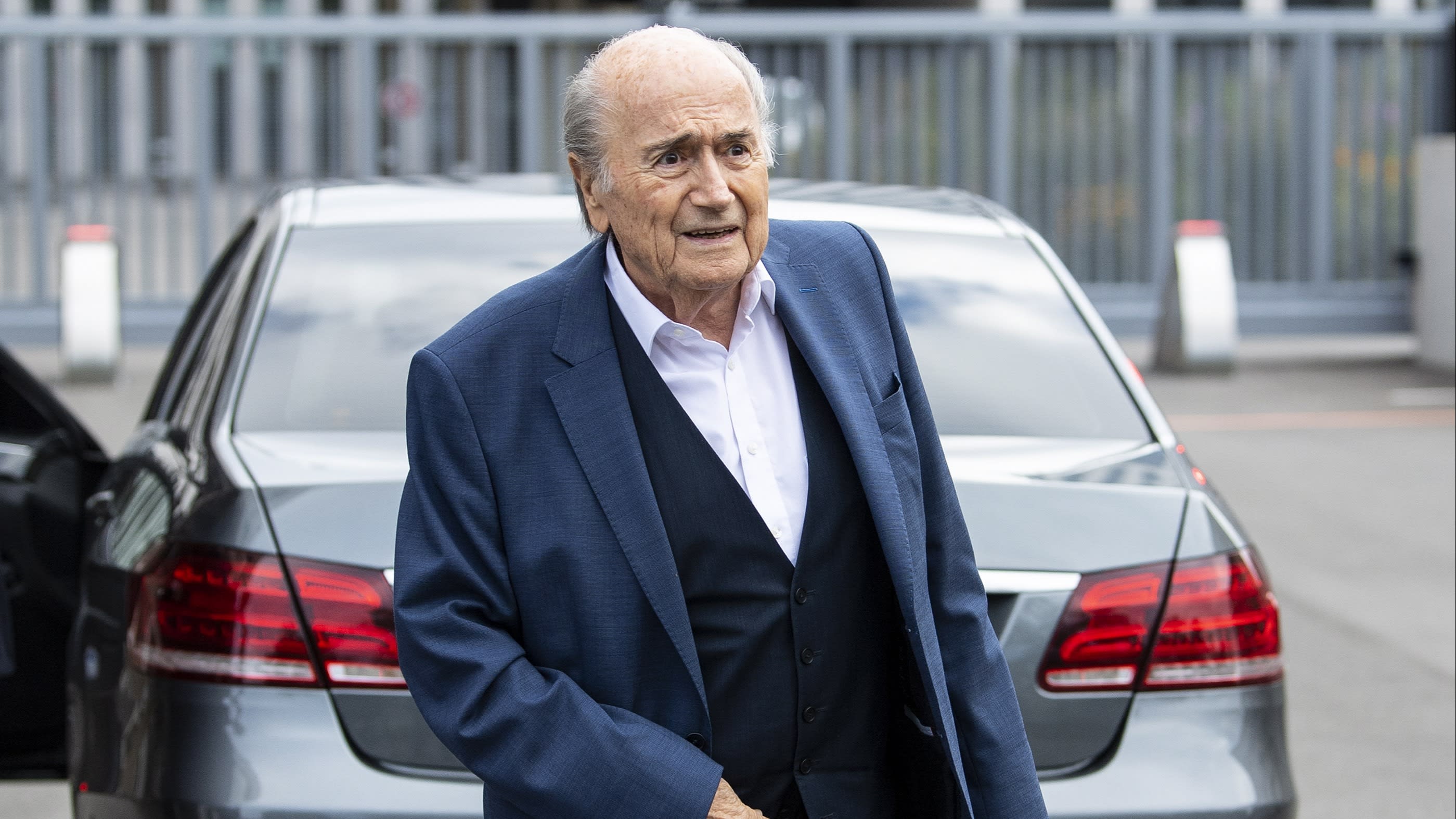 FIFA doet aangifte tegen Blatter