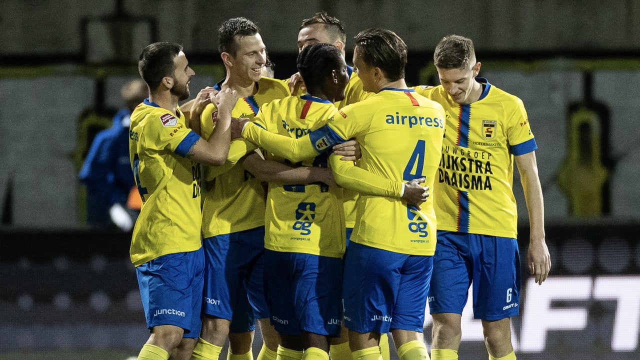 Cambuur dient Almere City keiharde nederlaag toe: 7-2