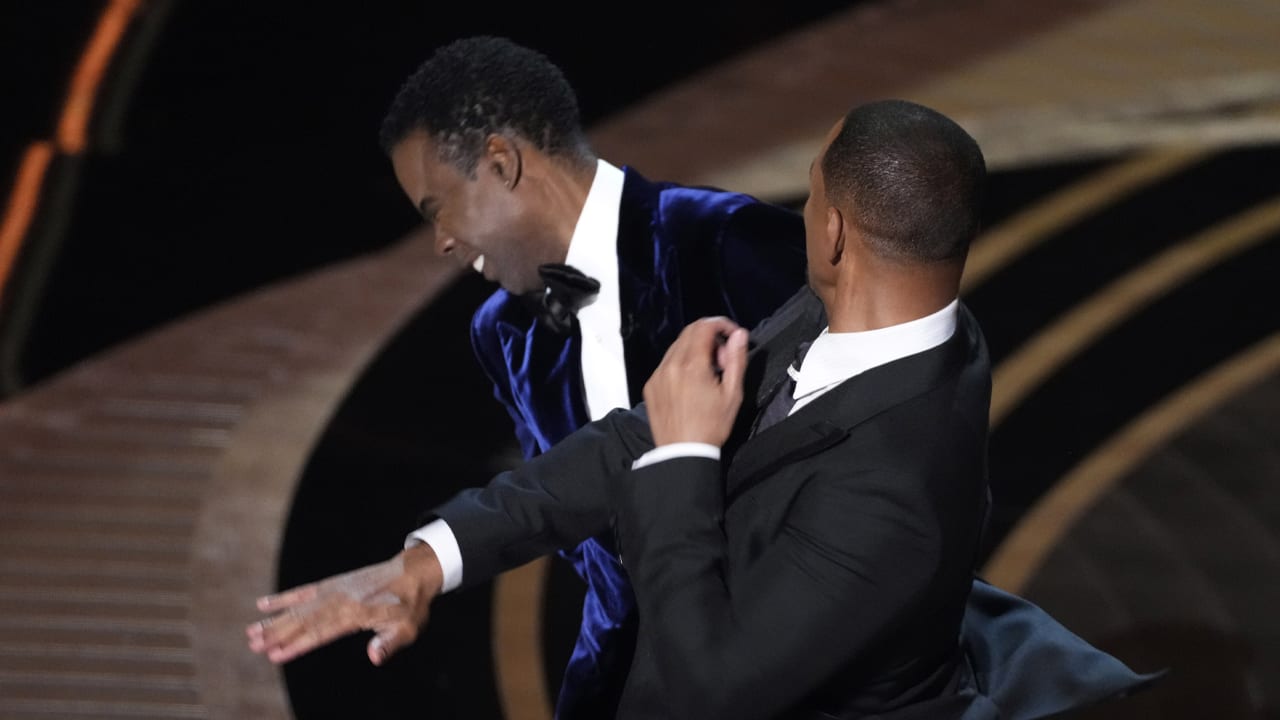 Will Smith biedt Chris Rock excuses aan voor klap tijdens uitreiking Oscars