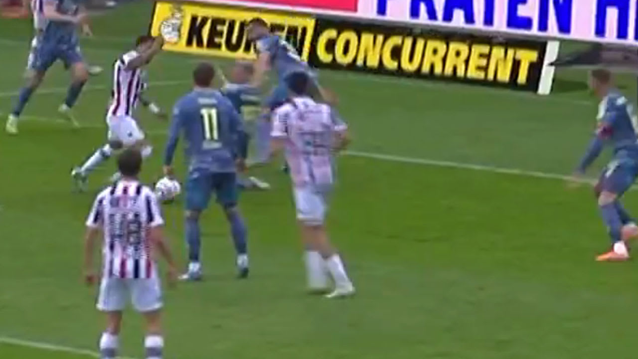Videogoal: Ajax vlak voor rust op achterstand tegen Willem II