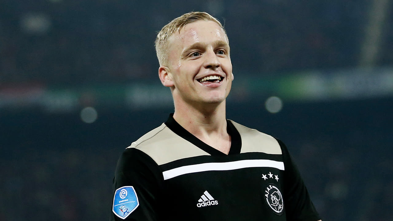 Real Madrid meldt zich bij Ajax voor Donny van de Beek