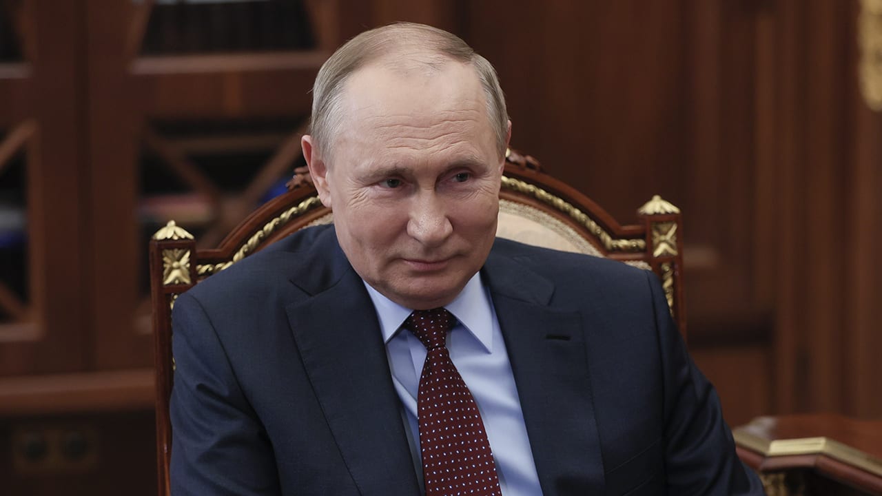 Poetin spreekt Rusland toe: 'Operatie Oekraïne verloopt volgens plan'