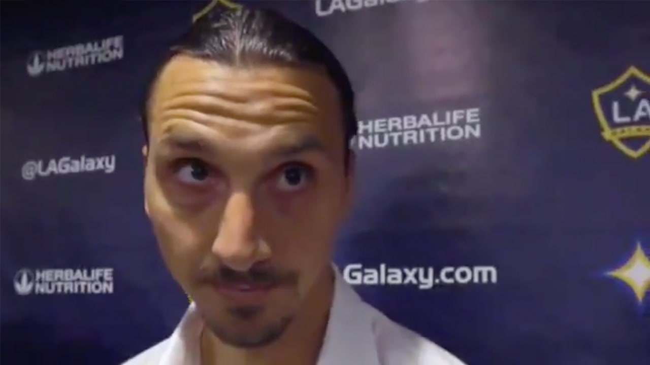 HAHA! Zlatan slaat weer toe met sneer naar journalist