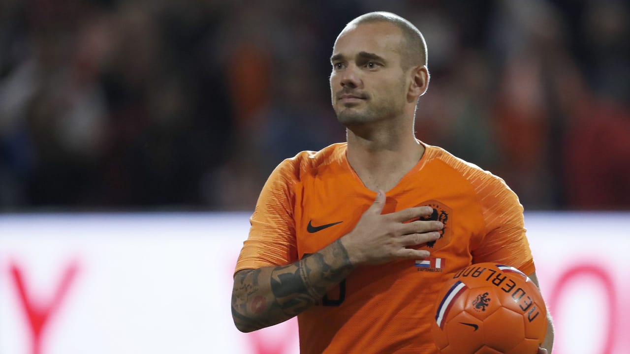 Gebroeders Sneijder zetten zich in voor de voedselbank