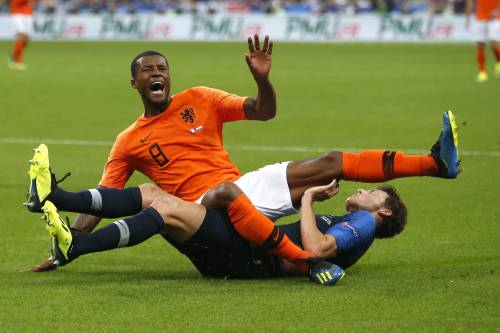 Oranje verliest met 2-1 van wereldkampioen