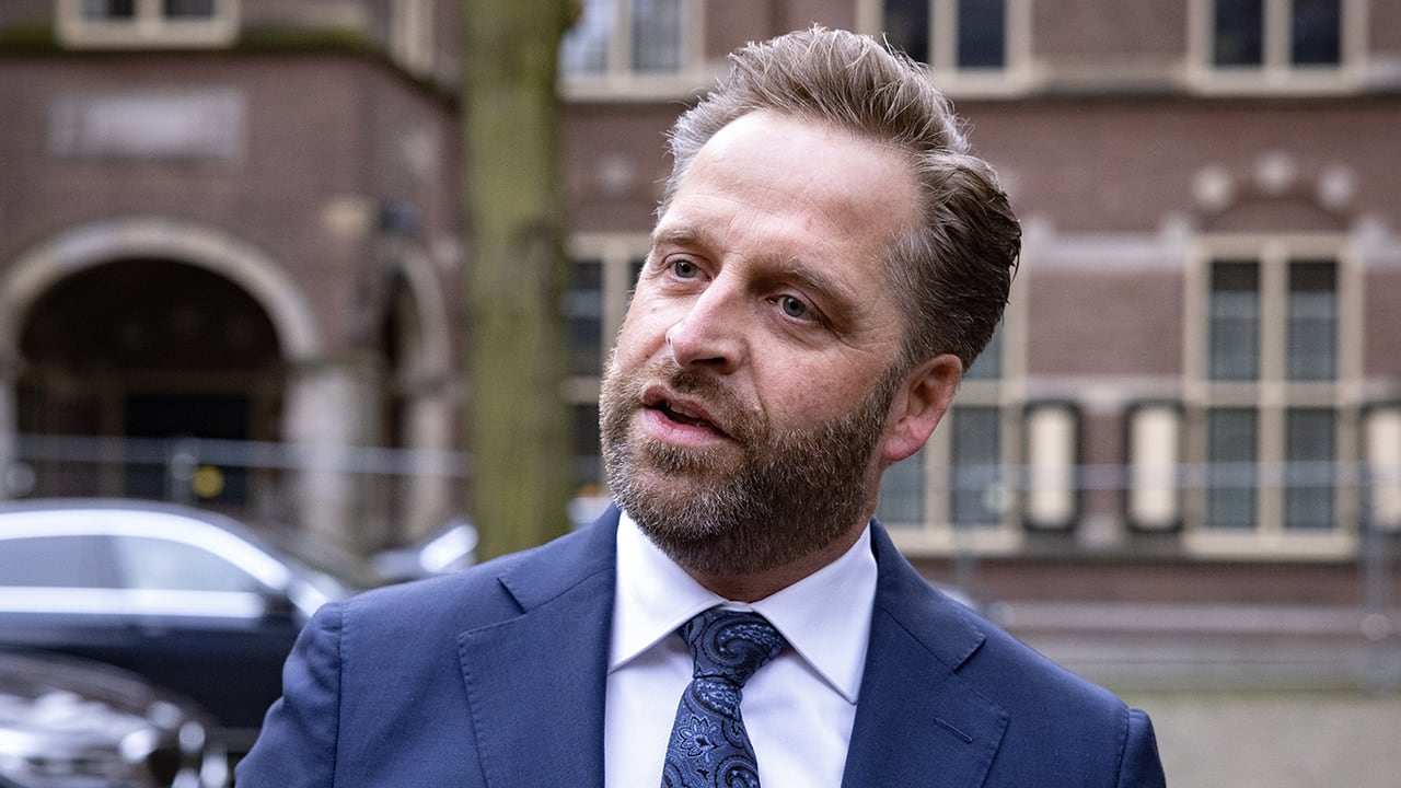 Kamer wil debat over mondkapjesdeal, maar zonder Hugo de Jonge