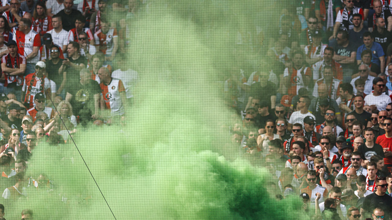 'Feyenoord ontvangt boete van KNVB door kampioenswedstrijd'