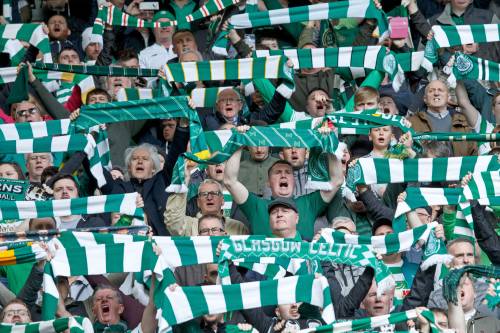 Celtic speelt gelijk tegen AEK Athene