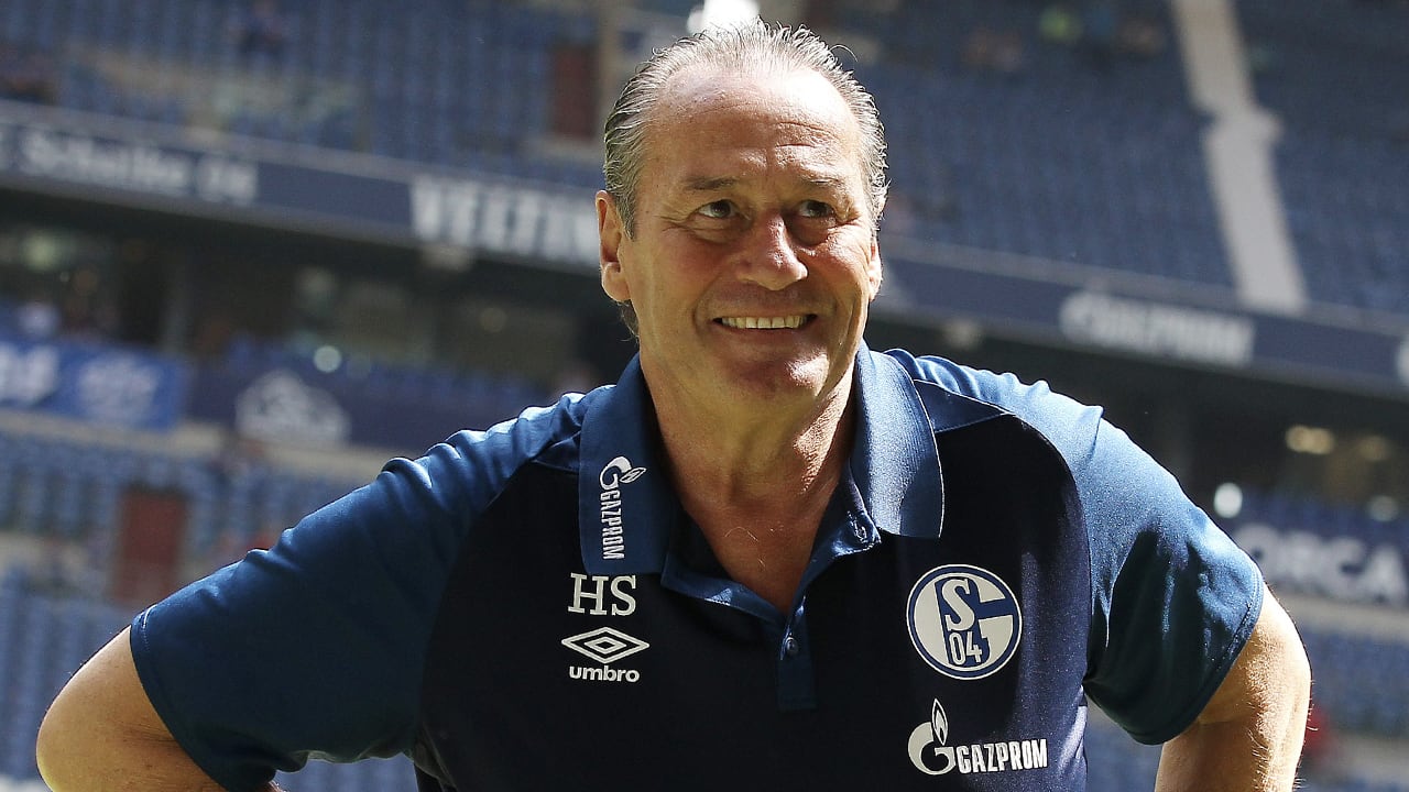 Stevens zwaait af bij Schalke 04 met succesje in bekertoernooi