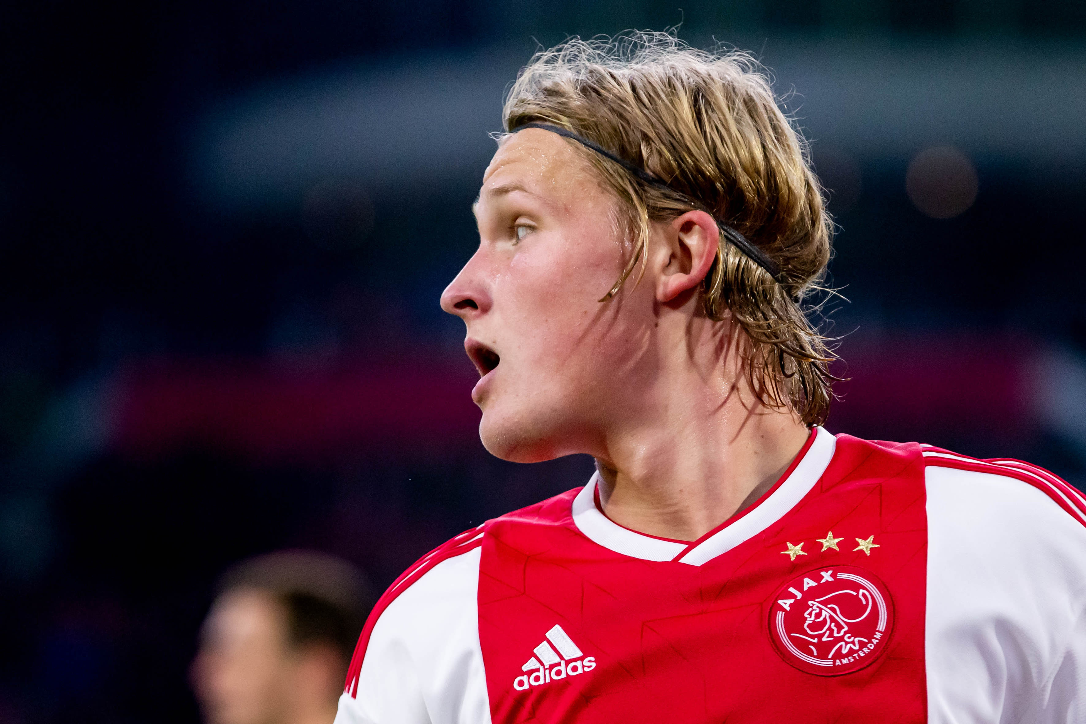 Ajax met Dolberg tegen Vitesse