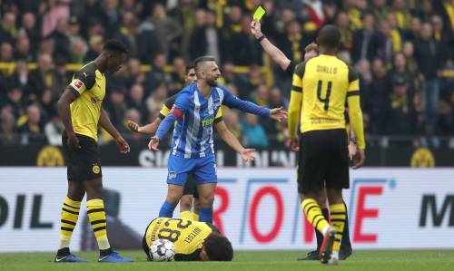 Bayern loopt in op koploper Dortmund