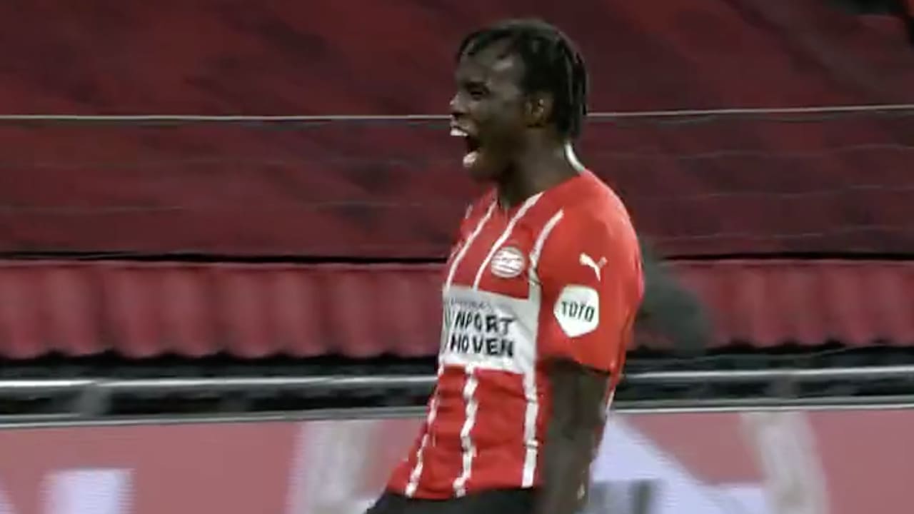 VIDEOGOALS: Sangaré en Bruma scoren met wonderschone volleys voor PSV