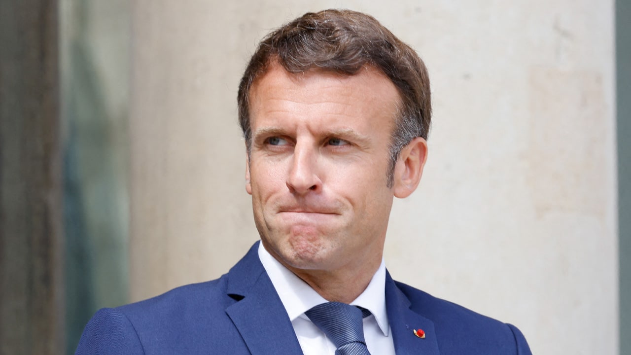 Franse president Macron verliest parlementsmeerderheid