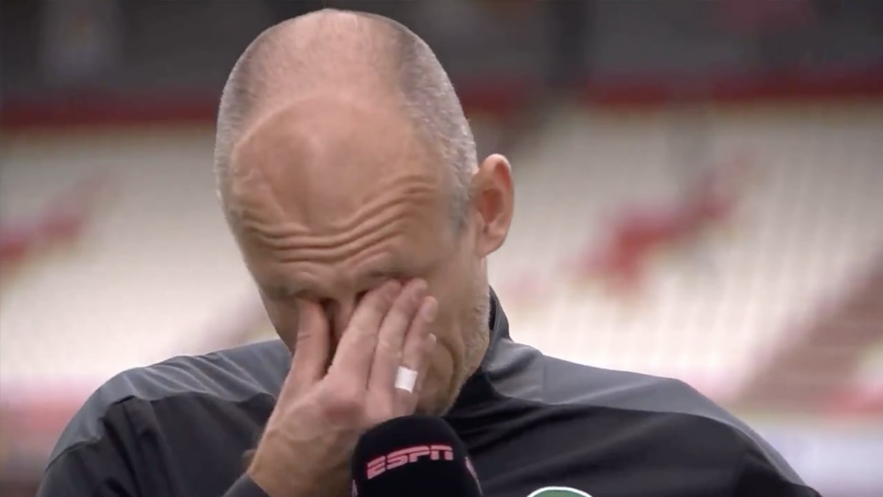 Arjen Robben emotioneel na Emmen-Groningen: 'Dan ben ik heel gelukkig'