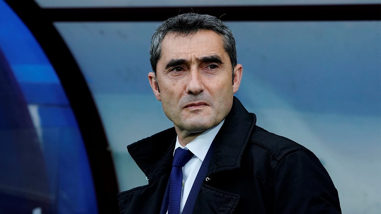 FC Barcelona ontslaat Valverde en stelt Setién aan als trainer