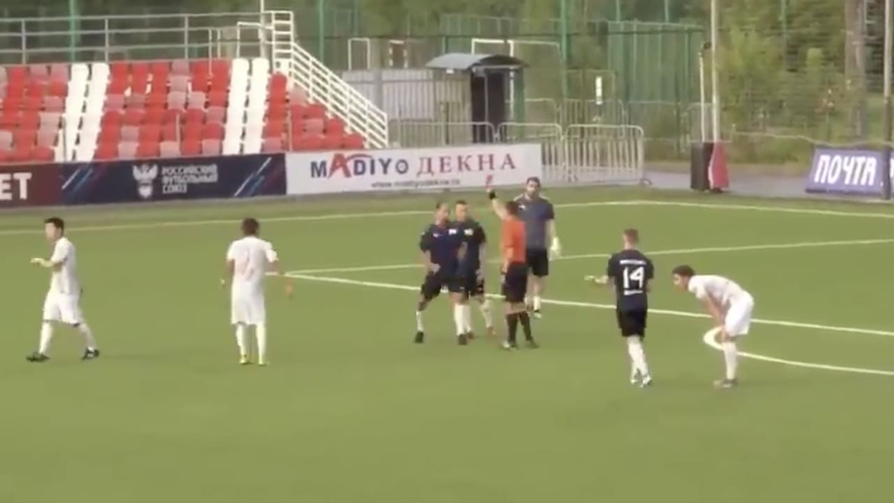 Oud-Russisch international krijgt taakstraf na slaan arbiter