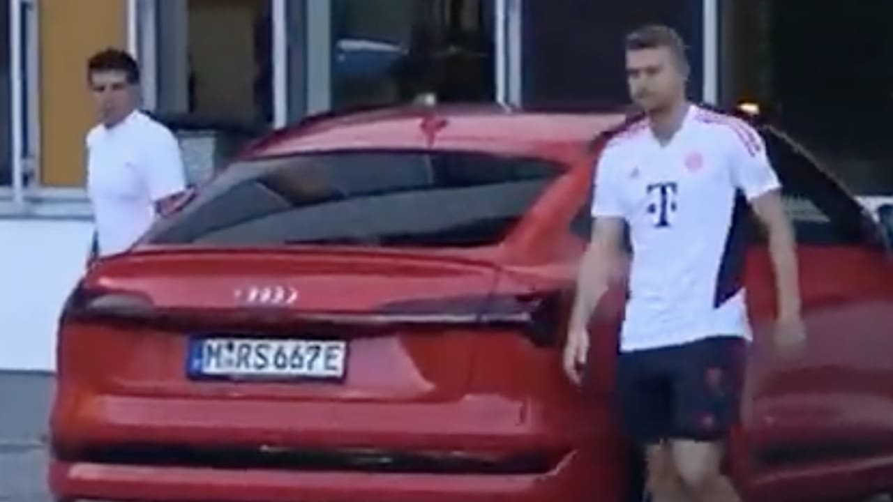 De Ligt gespot in tenue Bayern München