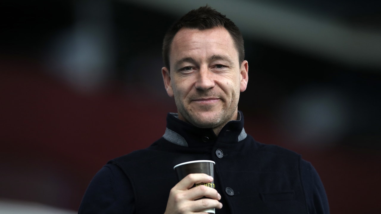 John Terry reageert genadeloos op 'grappige' twitteraar: ‘Jij bent veilig’