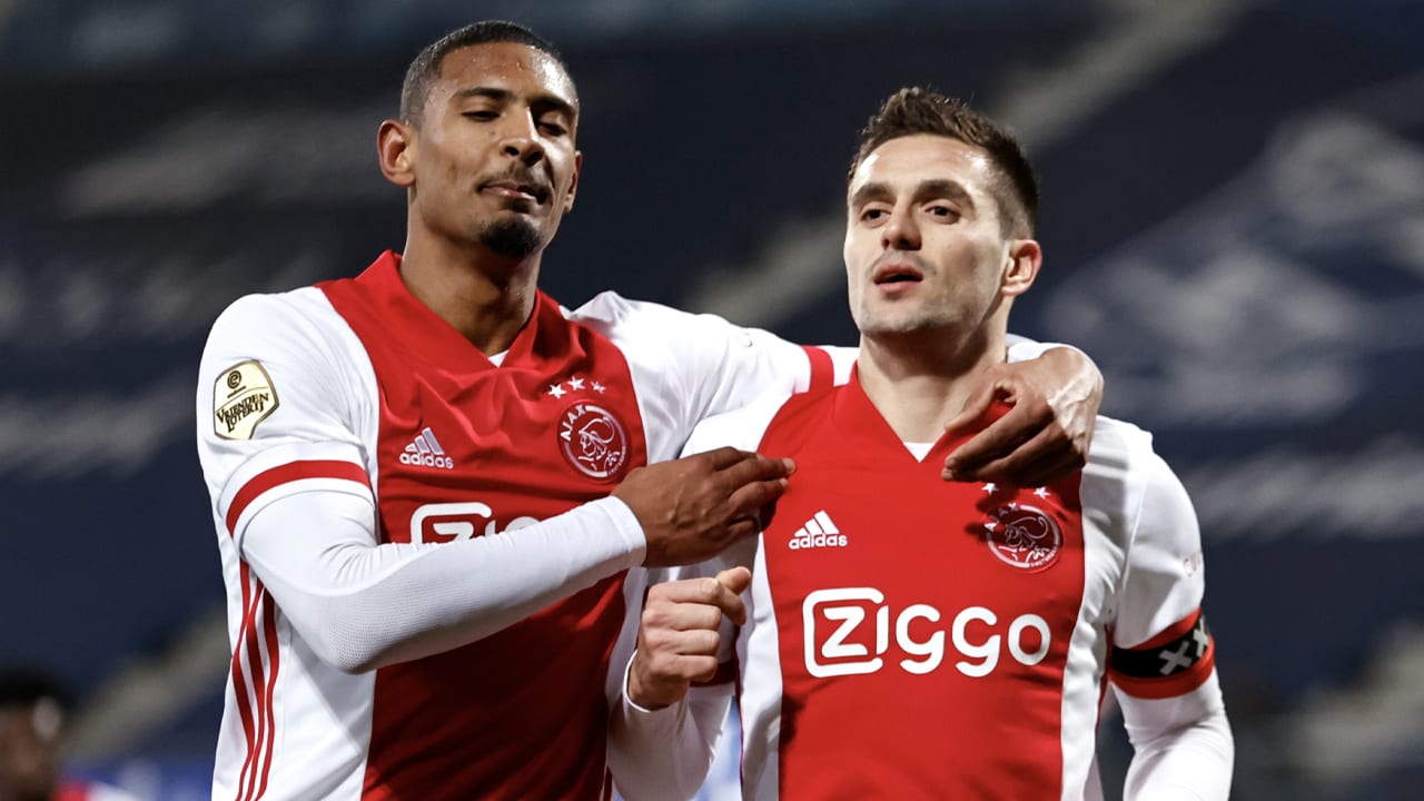 Ajax na simpele zege op Heerenveen naar bekerfinale