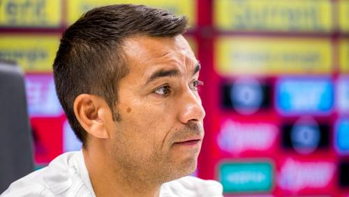 Van Bronckhorst positief richting Excelsior