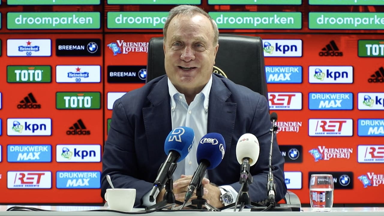 Advocaat: 'Groot compliment aan supporters Feyenoord'