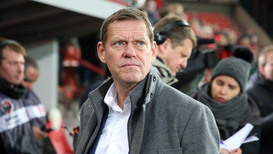 Feyenoord-directeur Arnesen gefrustreerd: 'Moet zeggen dat ik boos ben op de UEFA'