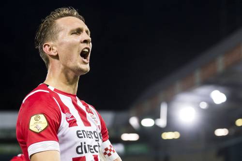 De Jong blijft maar scoren voor PSV