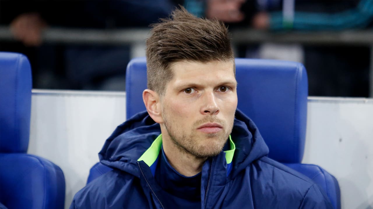 Huntelaar vertrekt alweer bij Schalke 04
