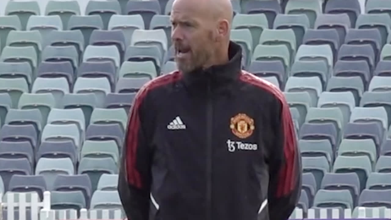 Video: Erik ten Hag opnieuw boos op Man Utd-speler: 'This is f*cking rubbish!'