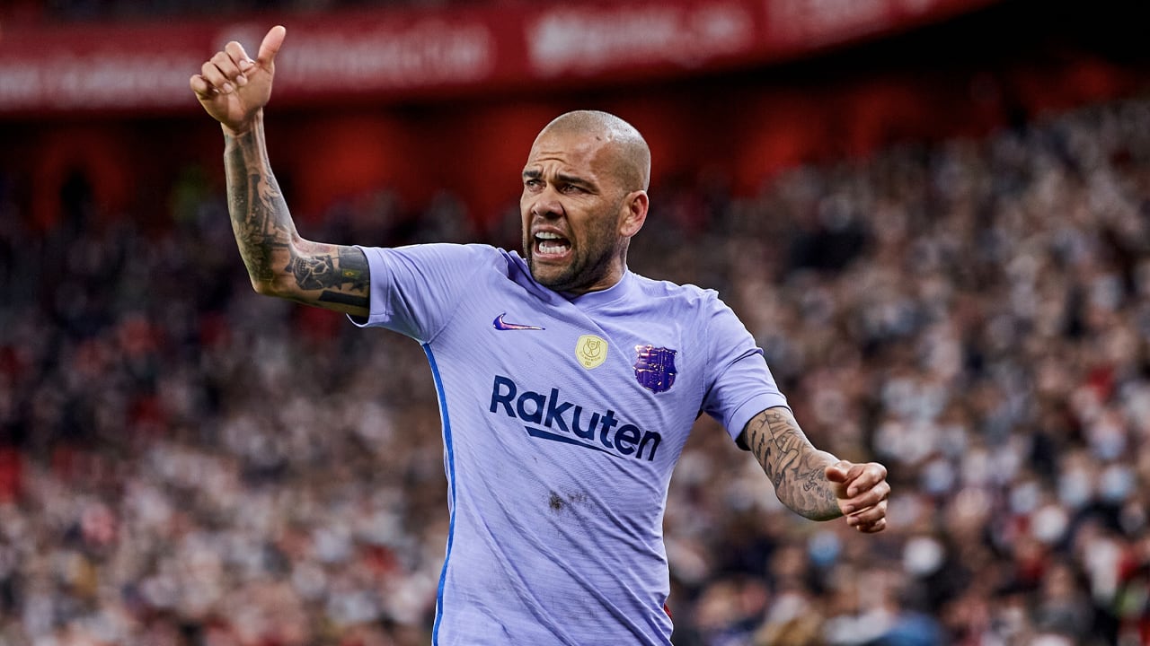 'Barça slachtoffert Dani Alves bij inschrijving Europa League'