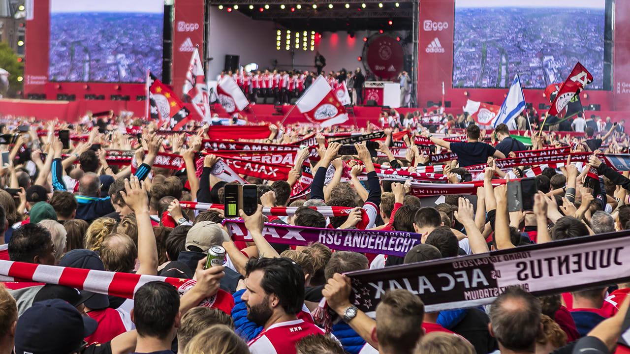 Omwonenden Museumplein zien huldiging niet zitten: 'Ajax wordt heus wel weer een keer kampioen'