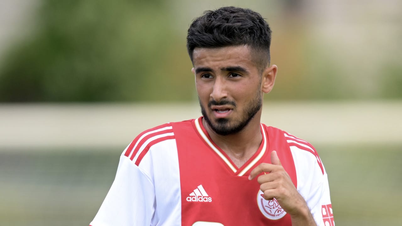 Drietal verlaat trainingskamp van Ajax