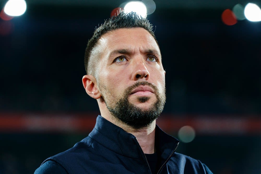 'Farioli geeft met opstelling aan dat Ajax de Eredivisie belangrijker vindt dan de Europa League'