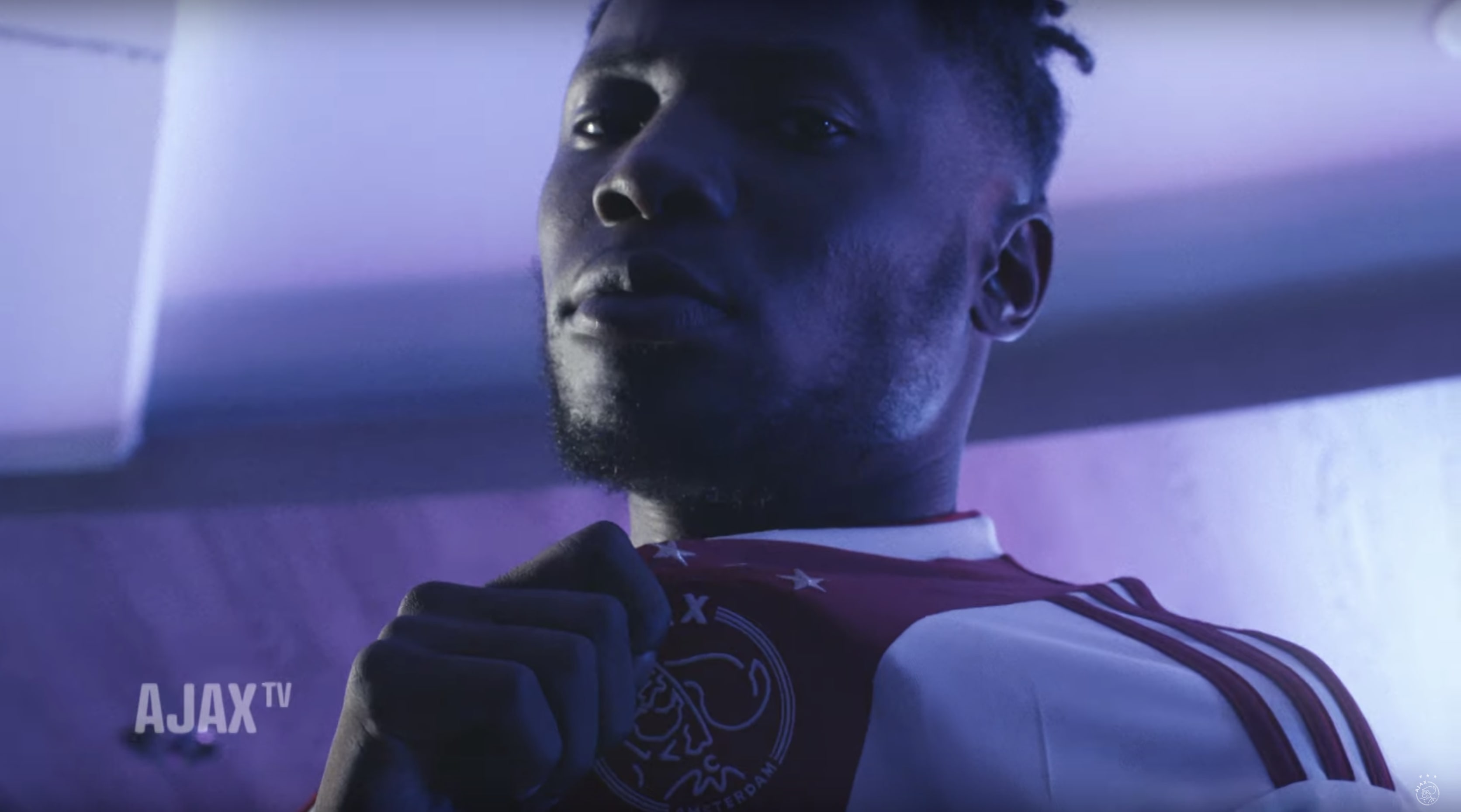 Rapper Sevn Alias brengt speciaal Ajax-nummer uit