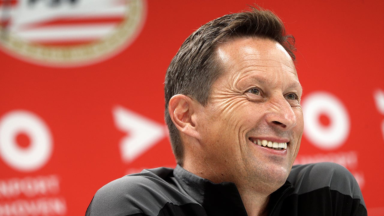 Schmidt: 'PSV is klaar voor Ajax'